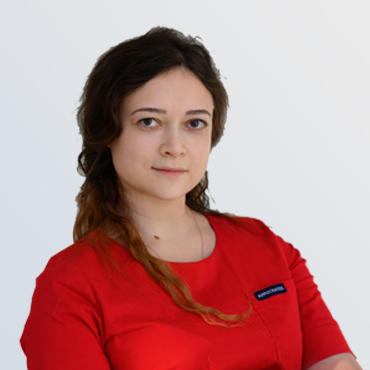 Ирина Витальевна Булгакова, медицинская сестра по массажу и реабилитации, инструктор ЛФК, детский массажист Многопрофильной Семейной Клиники МКС